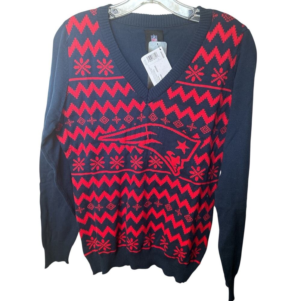 FOCO‎ New England Patriots NFL Football Logo Women's V-Neck Ugly Sweater Large